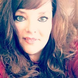 Meet your Posher, Michele